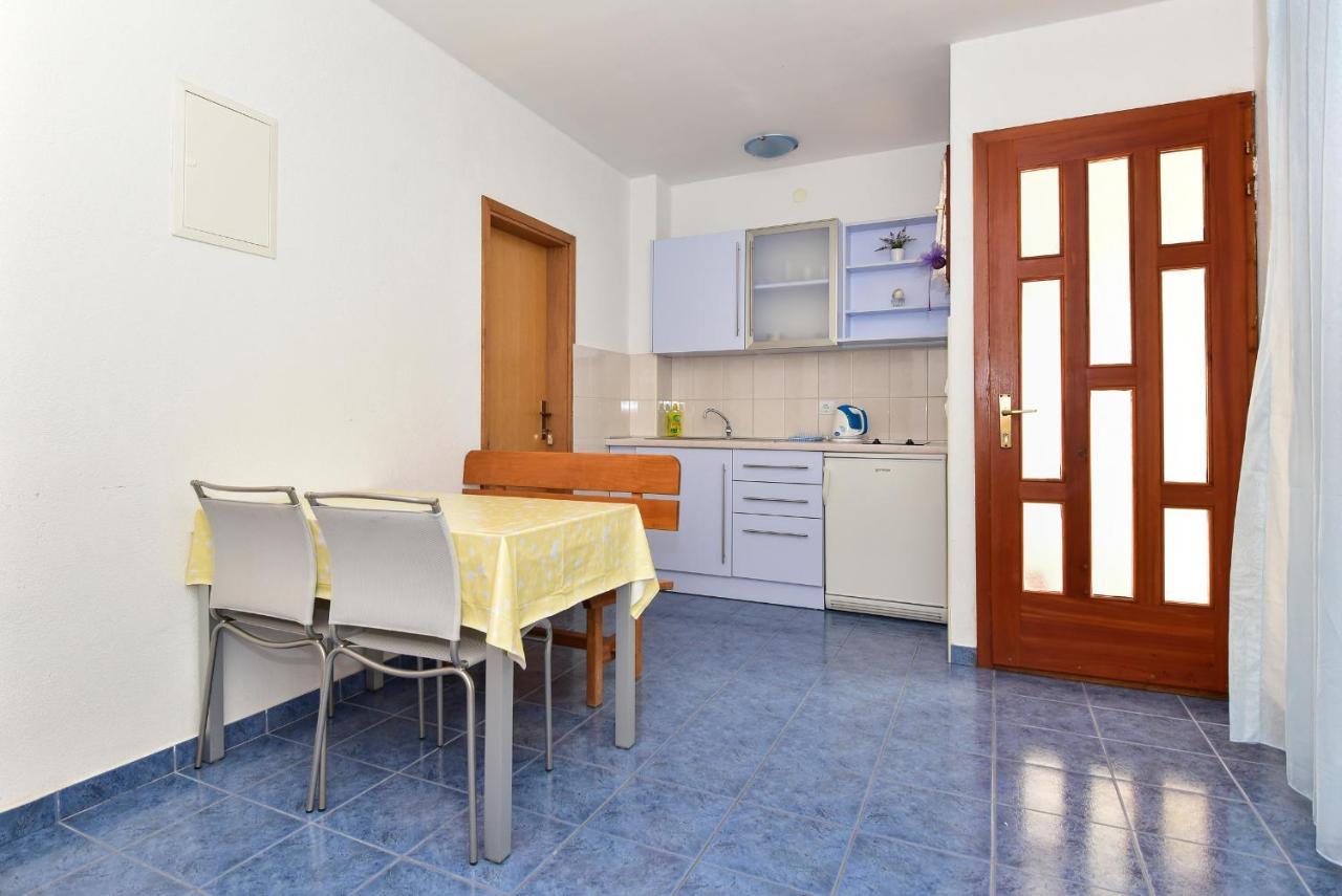 Apartmani Mate Makarska Bagian luar foto