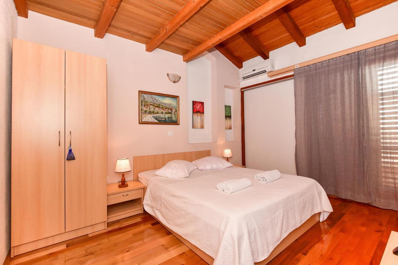 Apartmani Mate Makarska Bagian luar foto