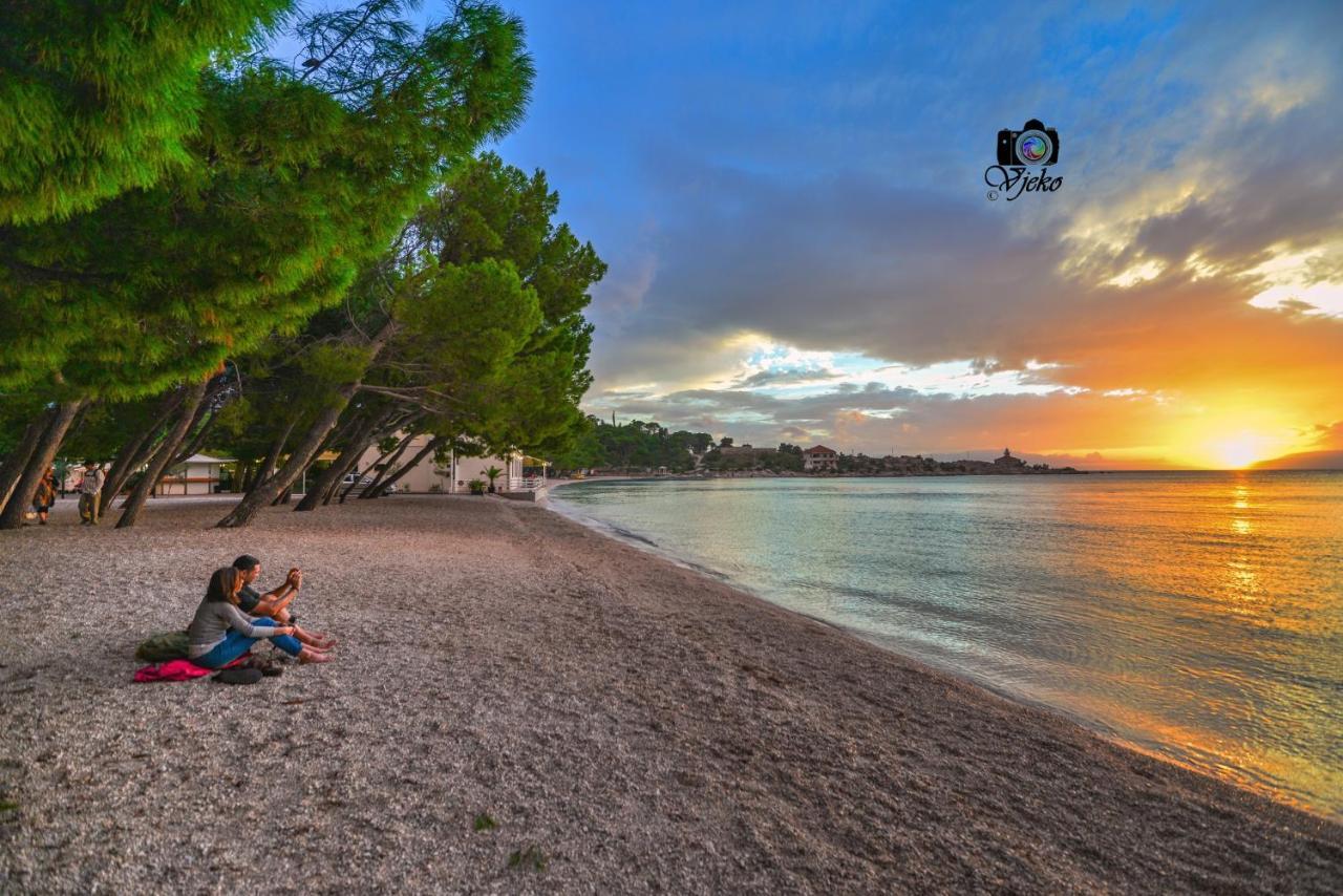 Apartmani Mate Makarska Bagian luar foto